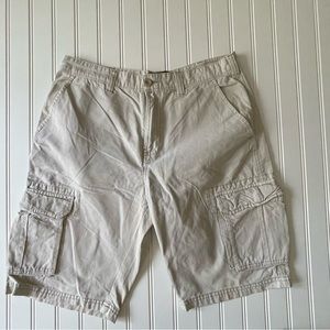 Preowned David Jones mens shorts cargo beige color like new condition f